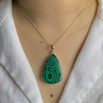 Malachite Magic: The Allure Of Green Gemstone Jewelry